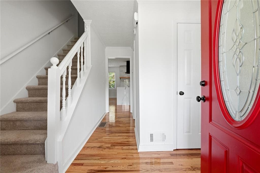 5 bedroom, 4 bathroom, 3,567 sq ft single family residence for sale at 3022 Meadowsweet Trail, Snellville, GA 30078 — photo 4