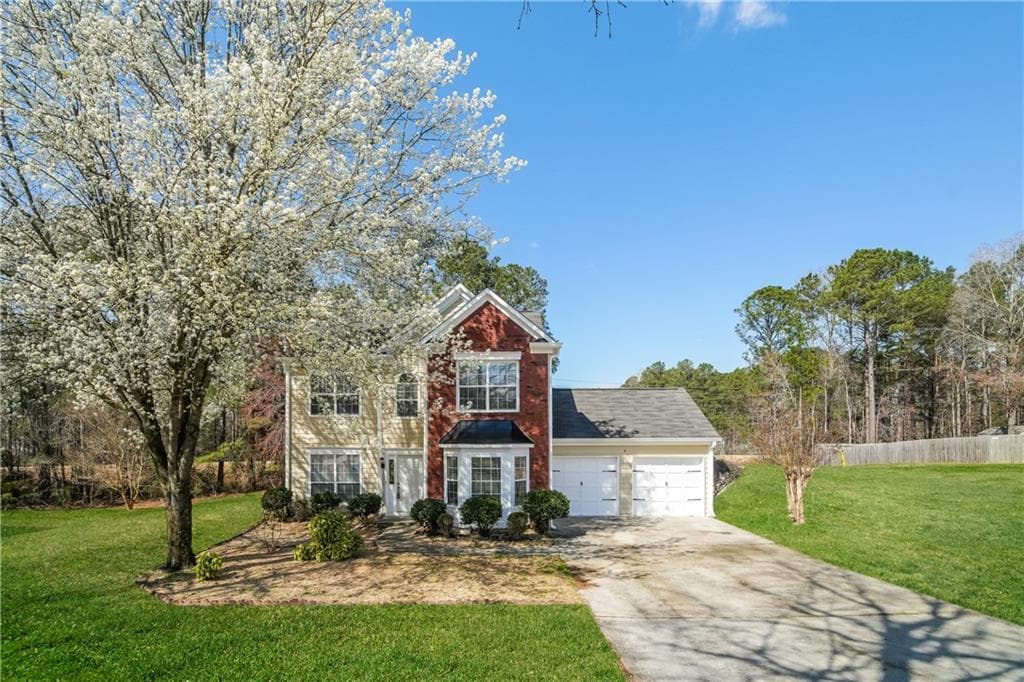 3 bedroom, 3 bathroom, 1,823 sq ft single family residence for sale at 130 Summerfield Court, Acworth, GA 30101 — photo 2
