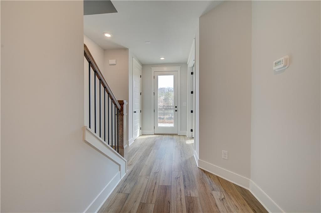 3 bedroom, 4 bathroom, 1,881 sq ft townhouse for sale at 1842 Marisol Circle, Kennesaw, GA 30144 — photo 5