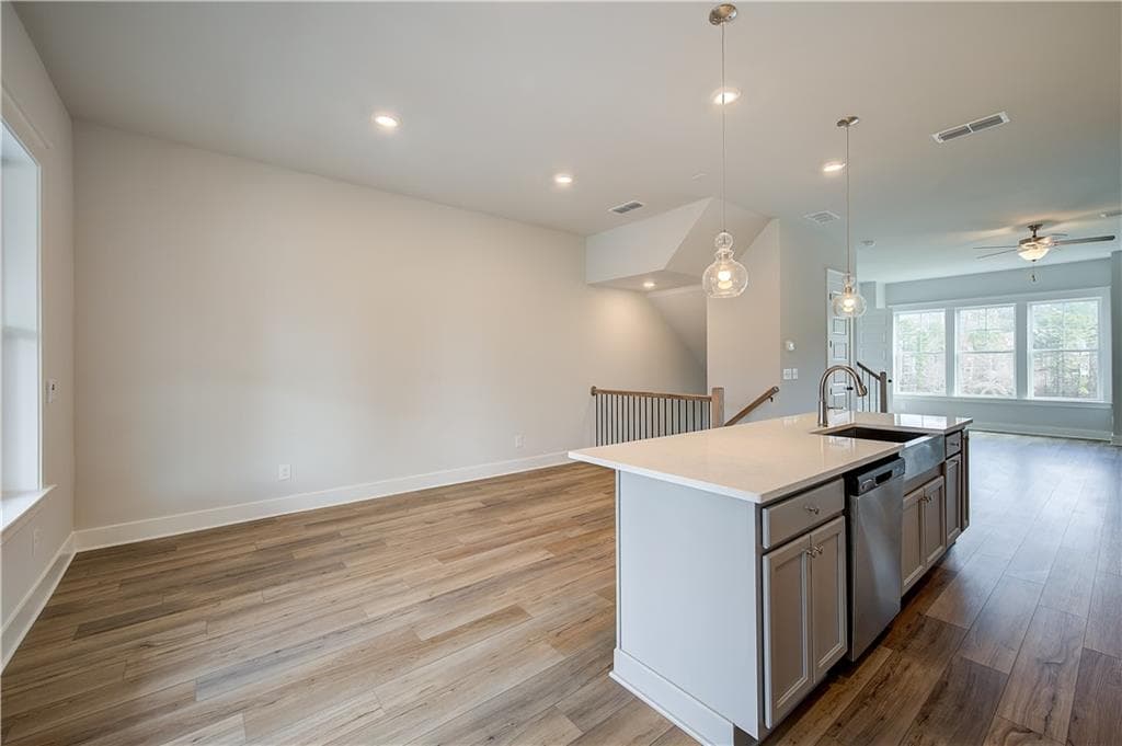 3 bedroom, 4 bathroom, 1,881 sq ft townhouse for sale at 1842 Marisol Circle, Kennesaw, GA 30144 — photo 10