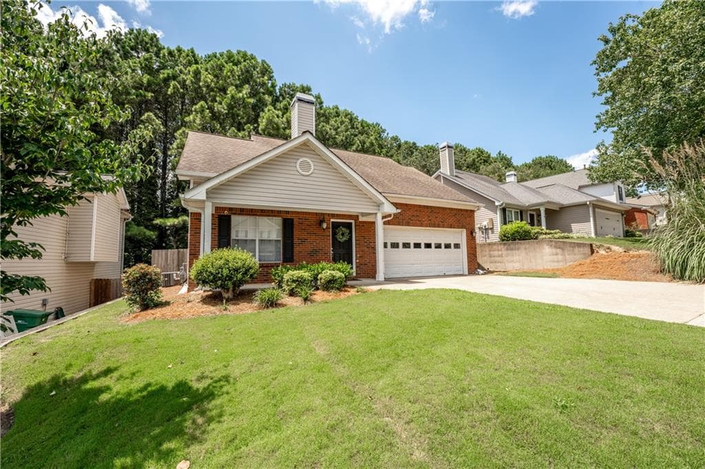 3 bedroom, 3 bathroom, 1,466 sq ft single family residence under contract at 514 Parkstone Lane, Woodstock, GA 30189