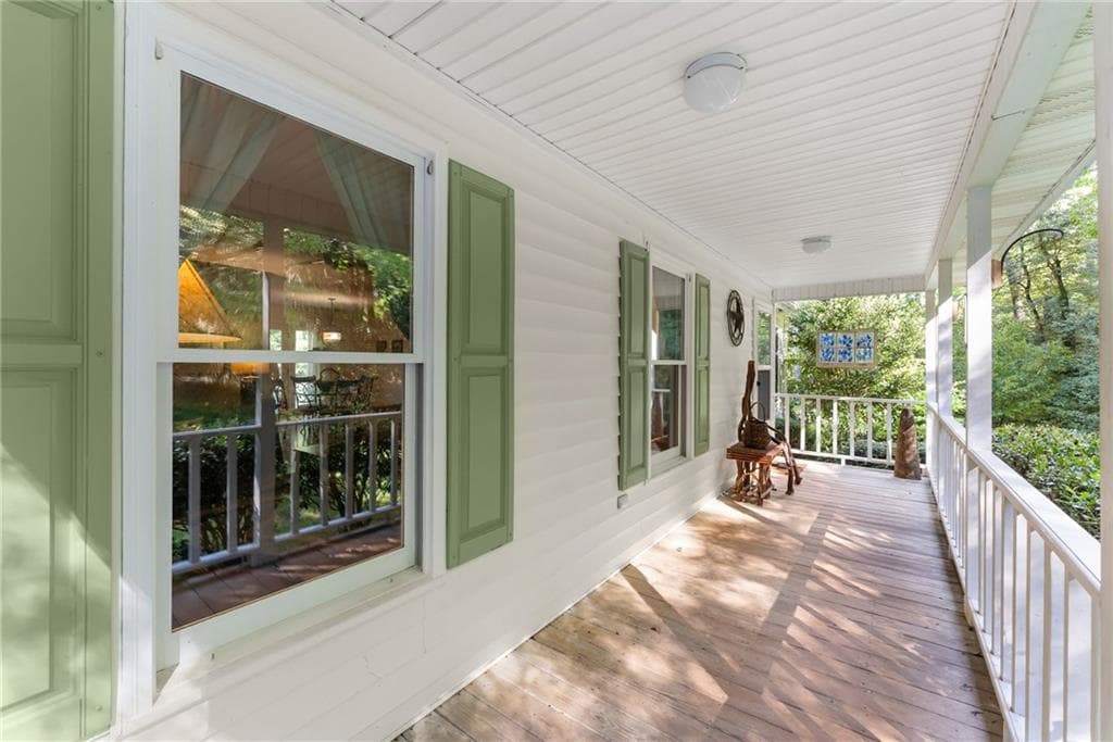 4 bedroom, 3 bathroom, 2,108 sq ft single family residence under contract at 641 Martins Grove Road, Dahlonega, GA 30533 — photo 5