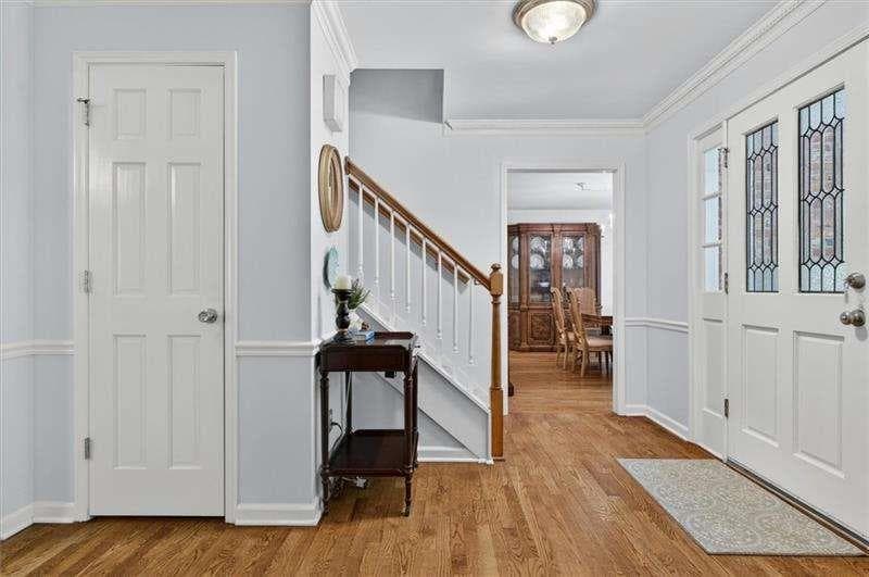 3 bedroom, 3 bathroom, 3,158 sq ft single family residence for sale at 211 Nacoochee Drive, Woodstock, GA 30188 — photo 5