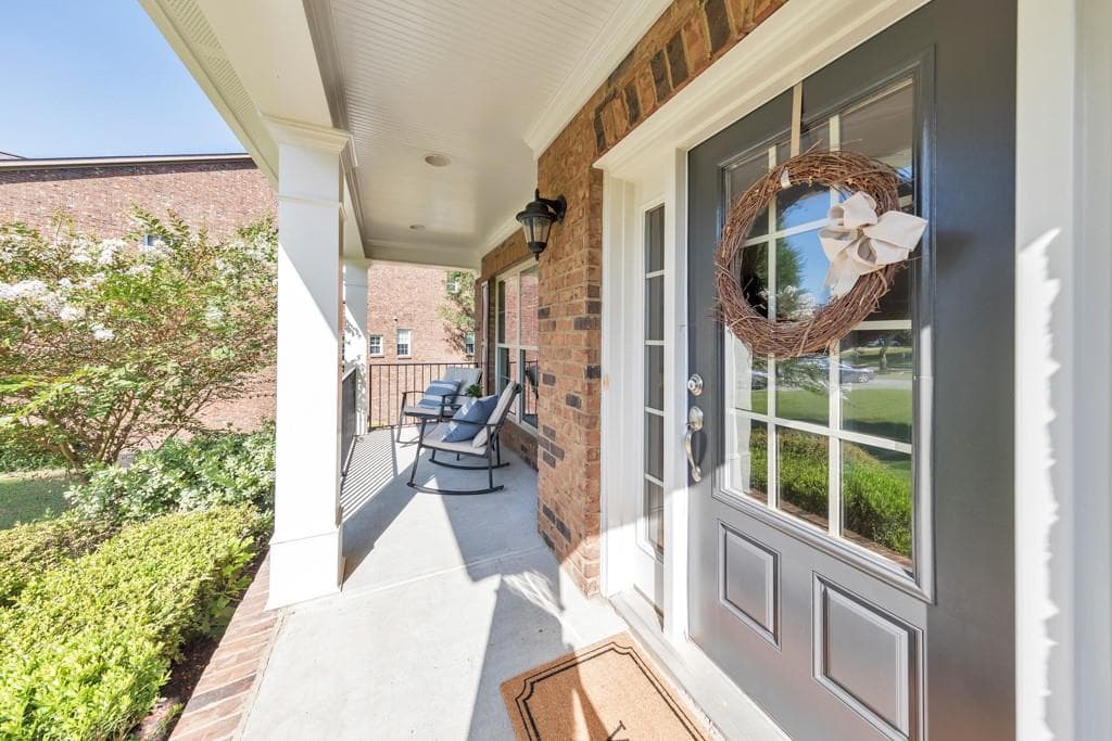 5 bedroom, 5 bathroom, 5,775 sq ft single family residence for sale at 3755 Guildhall Trail, Marietta, GA 30066 — photo 7