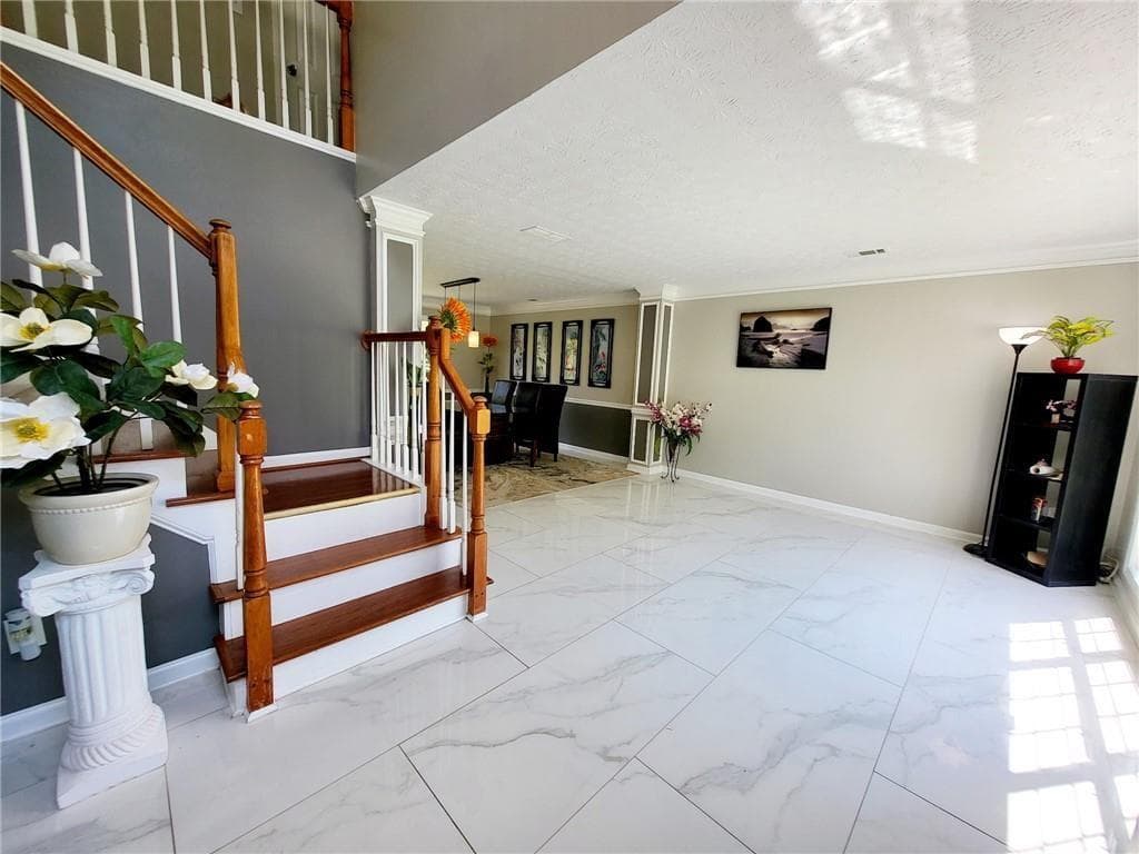 4 bedroom, 3 bathroom, 2,883 sq ft single family residence under contract at 2507 Hice Way, Marietta, GA 30064 — photo 3