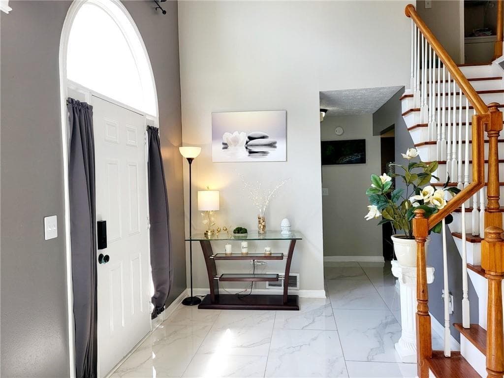 4 bedroom, 3 bathroom, 2,883 sq ft single family residence under contract at 2507 Hice Way, Marietta, GA 30064 — photo 4