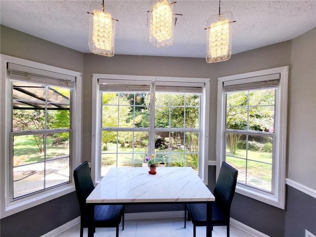 4 bedroom, 3 bathroom, 2,883 sq ft single family residence under contract at 2507 Hice Way, Marietta, GA 30064 — photo 10