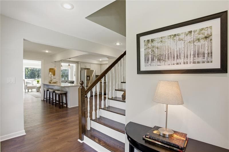4 bedroom, 5 bathroom, 2,850 sq ft single family residence for sale at 1893 Hamlin Drive, Marietta, GA 30064 — photo 4