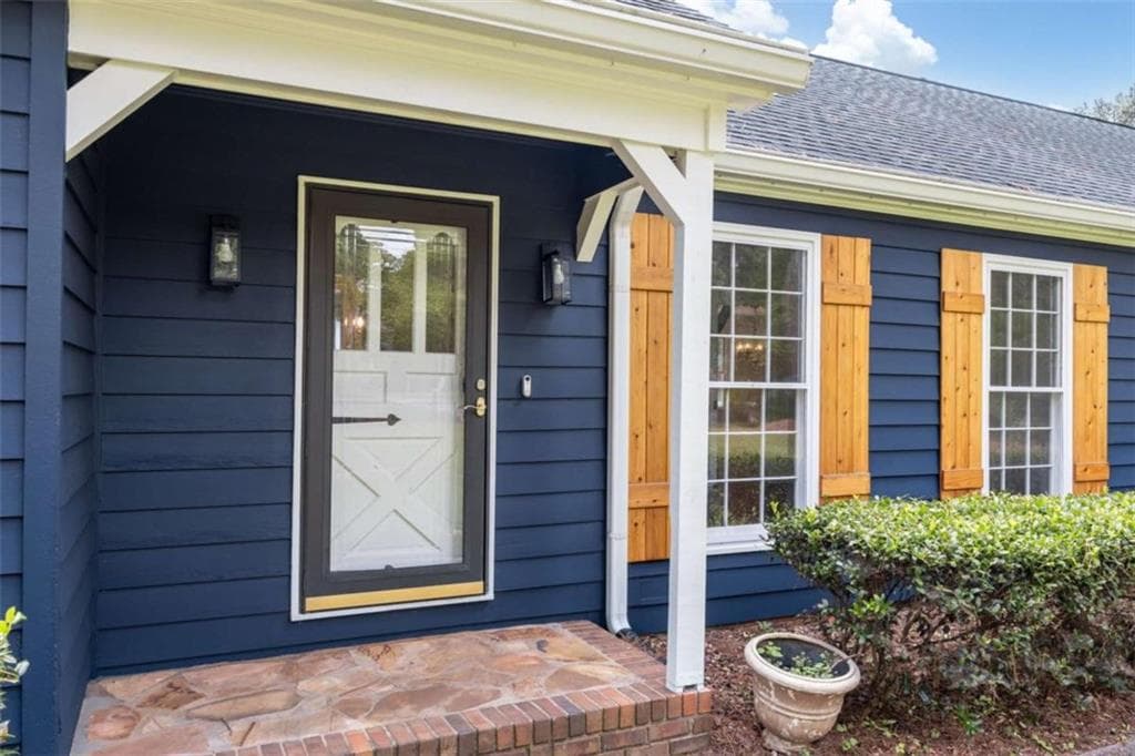 3 bedroom, 2 bathroom, 2,038 sq ft single family residence for sale at 1563 Arden Drive, Marietta, GA 30008 — photo 3