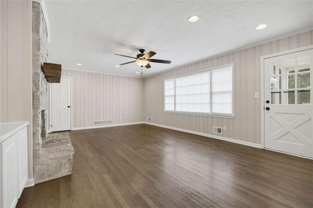 3 bedroom, 2 bathroom, 2,038 sq ft single family residence for sale at 1563 Arden Drive, Marietta, GA 30008 — photo 10