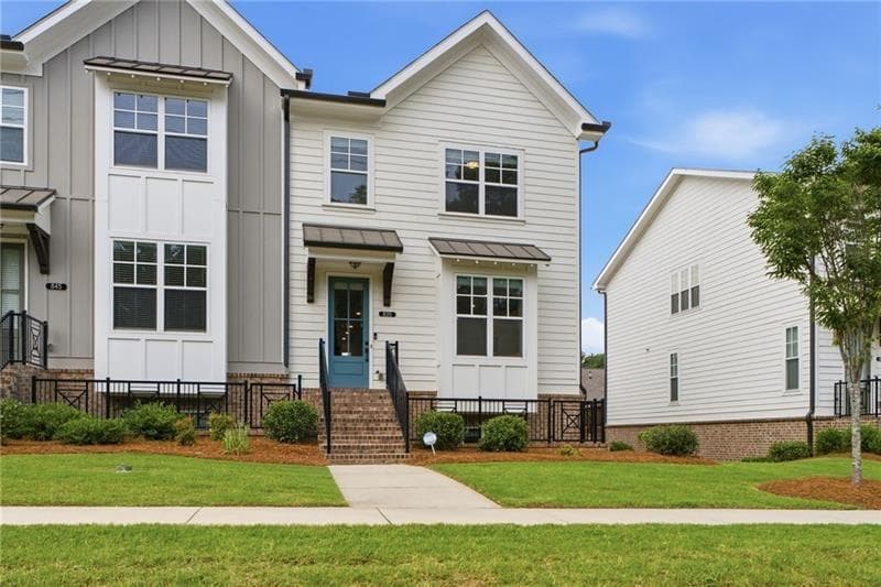 3 bedroom, 4 bathroom, 2,263 sq ft townhouse under contract at 835 Green Sapling Trail, Suwanee, GA 30024 — photo 3