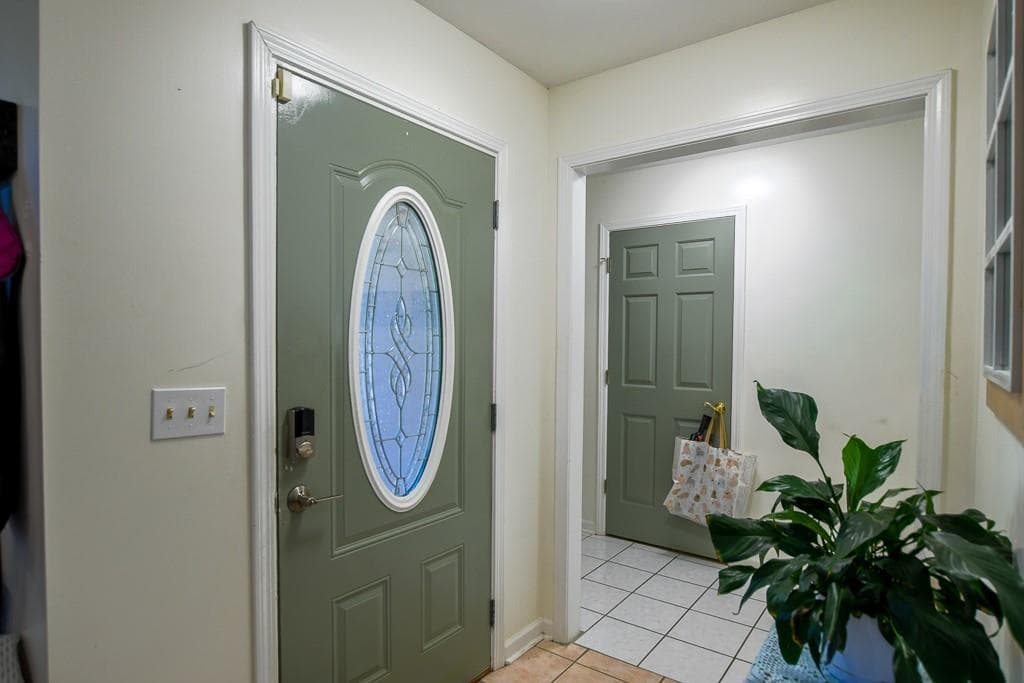 4 bedroom, 3 bathroom, 2,188 sq ft single family residence for sale at 647 Than Skinner Road, Winder, GA 30680 — photo 5