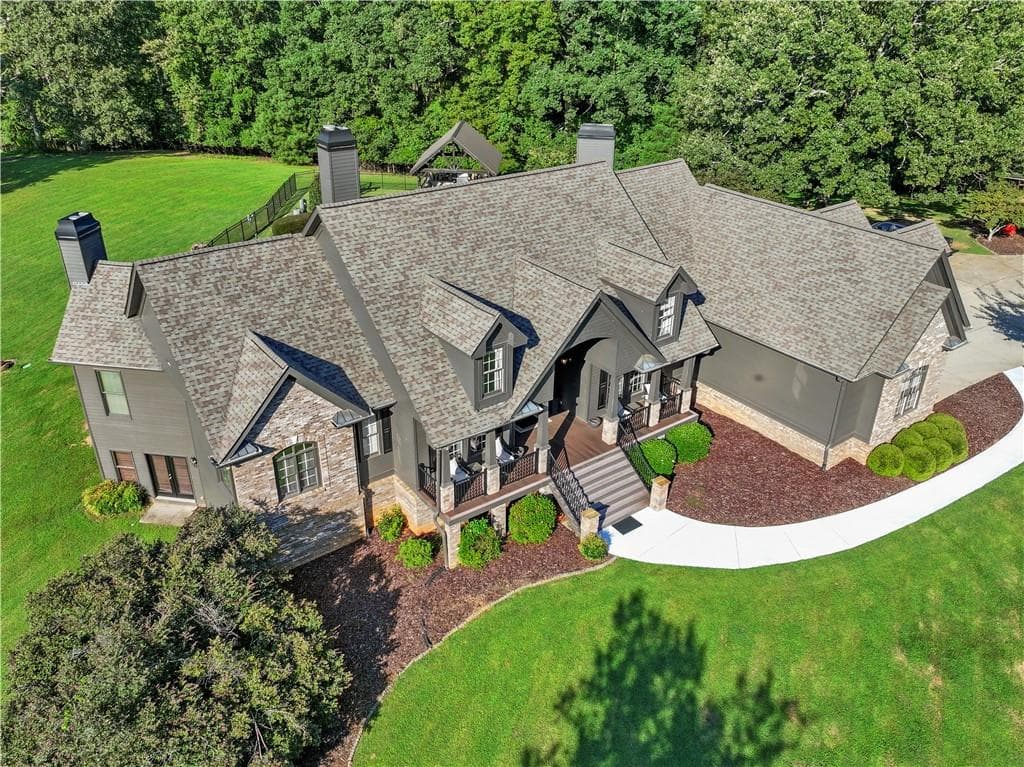 5 bedroom, 4 bathroom, 6,513 sq ft single family residence for sale at 5846 Conner Road, Flowery Branch, GA 30542 — photo 2