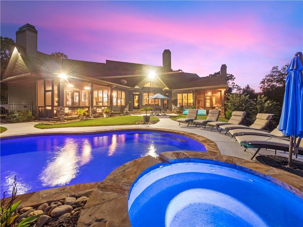 5 bedroom, 4 bathroom, 6,513 sq ft single family residence for sale at 5846 Conner Road, Flowery Branch, GA 30542 — photo 6