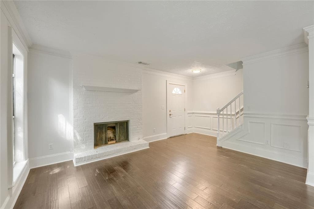 2 bedroom, 2 bathroom, 1,200 sq ft townhouse for sale at 1119 Greenyard Way, Norcross, GA 30093 — photo 8