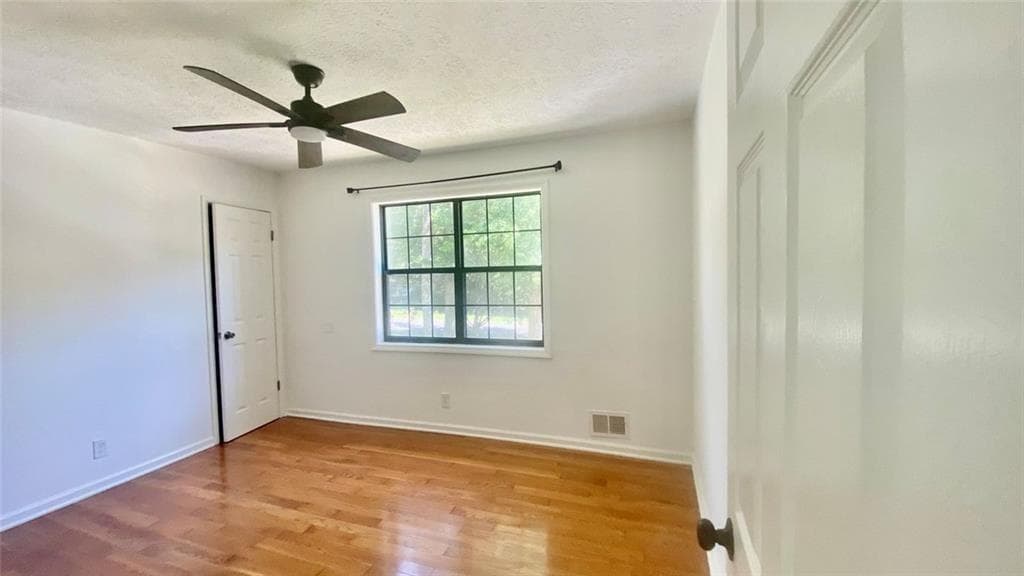 3 bedroom, 2 bathroom, 1,296 sq ft single family residence for rent at 1807 Merry Oak Road, Marietta, GA 30008 for $2,000 a month — photo 10