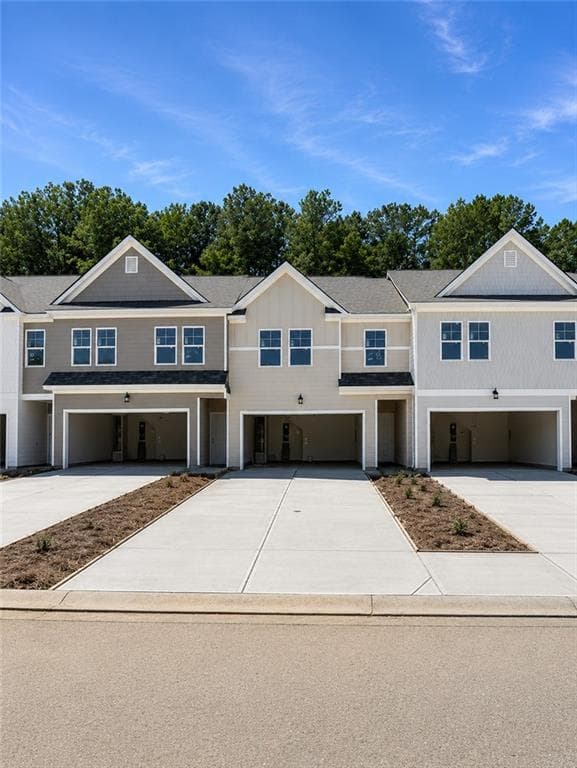 3 bedroom, 3 bathroom, 1,697 sq ft townhouse for sale at 1054 Merritt Drive 28, Villa Rica, GA 30180