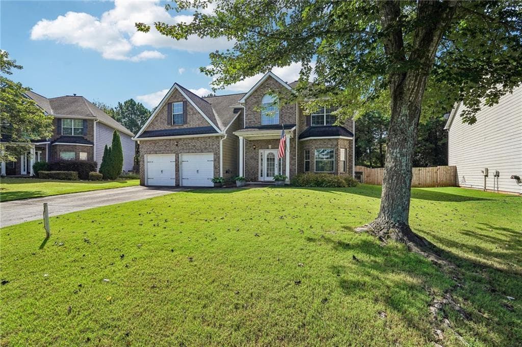 4 bedroom, 3 bathroom, 2,904 sq ft single family residence for sale at 4830 Hopewell Manor Drive, Cumming, GA 30028 — photo 2