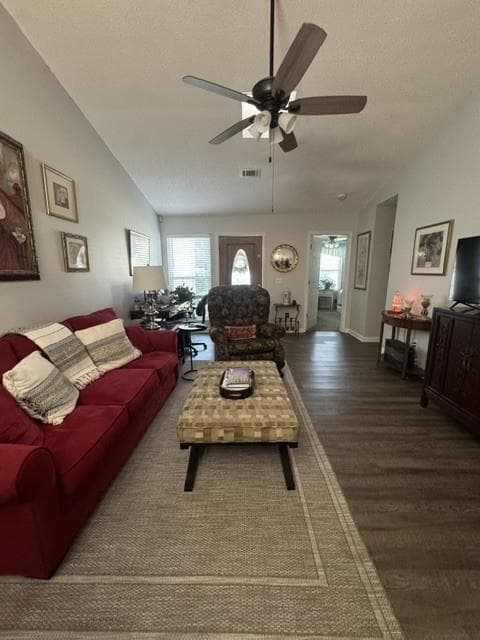 2 bedroom, 1 bathroom, 984 sq ft townhouse for sale at 9063 Stoneleigh Trace, Douglasville, GA 30134 — photo 2