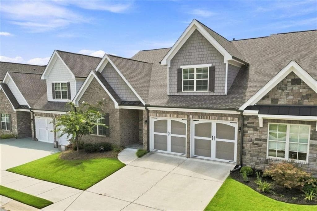 3 bedroom, 3 bathroom, 2,152 sq ft condominium for sale at 5660 Ansley Ridge Lane 81, Suwanee, GA 30024 — photo 2