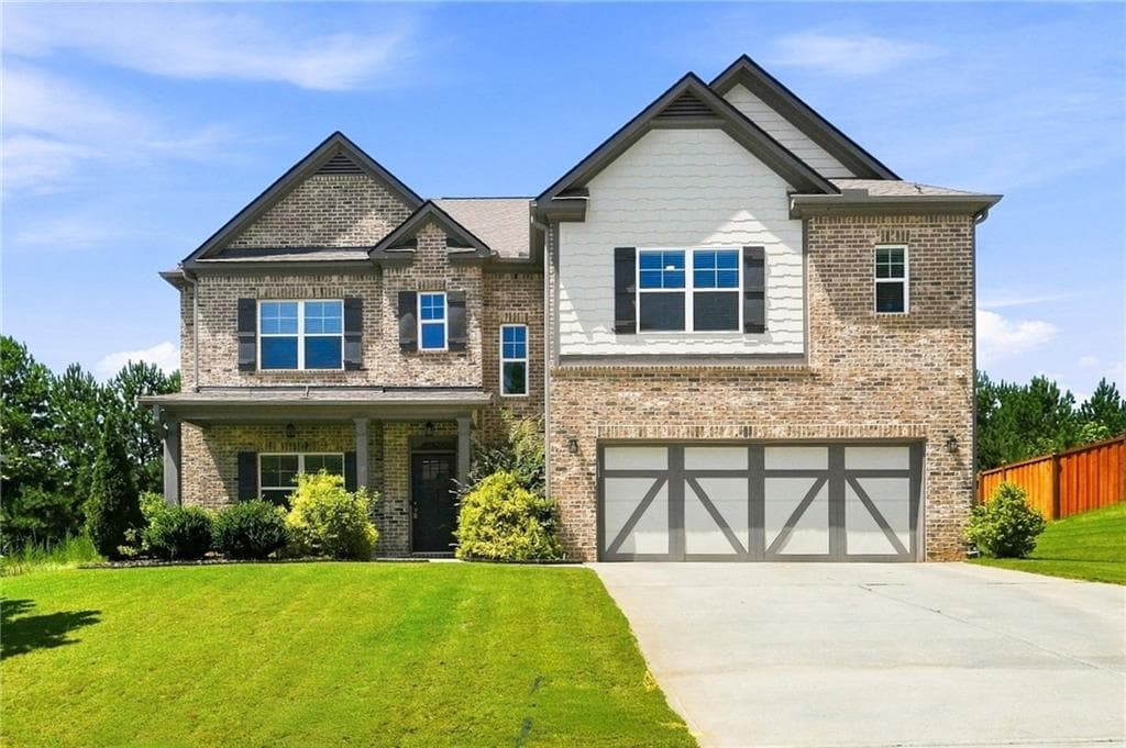 4 bedroom, 3 bathroom, 2,868 sq ft single family residence sold at 2000 Harvester Lane, Buford, GA 30518