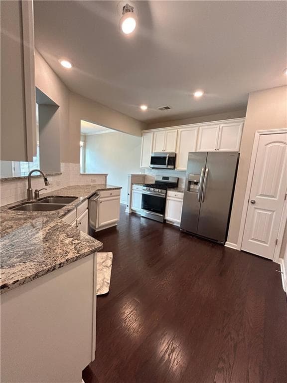 3 bedroom, 3 bathroom, 1,914 sq ft townhouse for rent at 7090 Post Park Way, Cumming, GA 30040 for $2,449 a month — photo 10