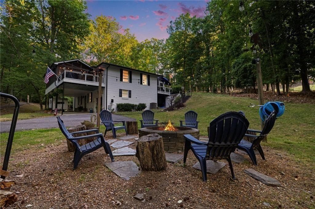 4 bedroom, 2 bathroom, 2,456 sq ft single family residence for sale at 7250 Timber Trail, Cumming, GA 30041 — photo 3