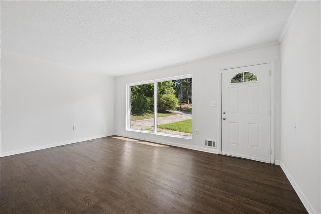 3 bedroom, 2 bathroom, 1,200 sq ft single family residence for sale at 5726 Southwick Court, Atlanta, GA 30349 — photo 7