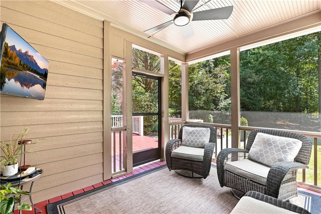 5 bedroom, 6 bathroom, 5,813 sq ft single family residence for sale at 3014 Woodbridge Lane, Canton, GA 30114 — photo 7