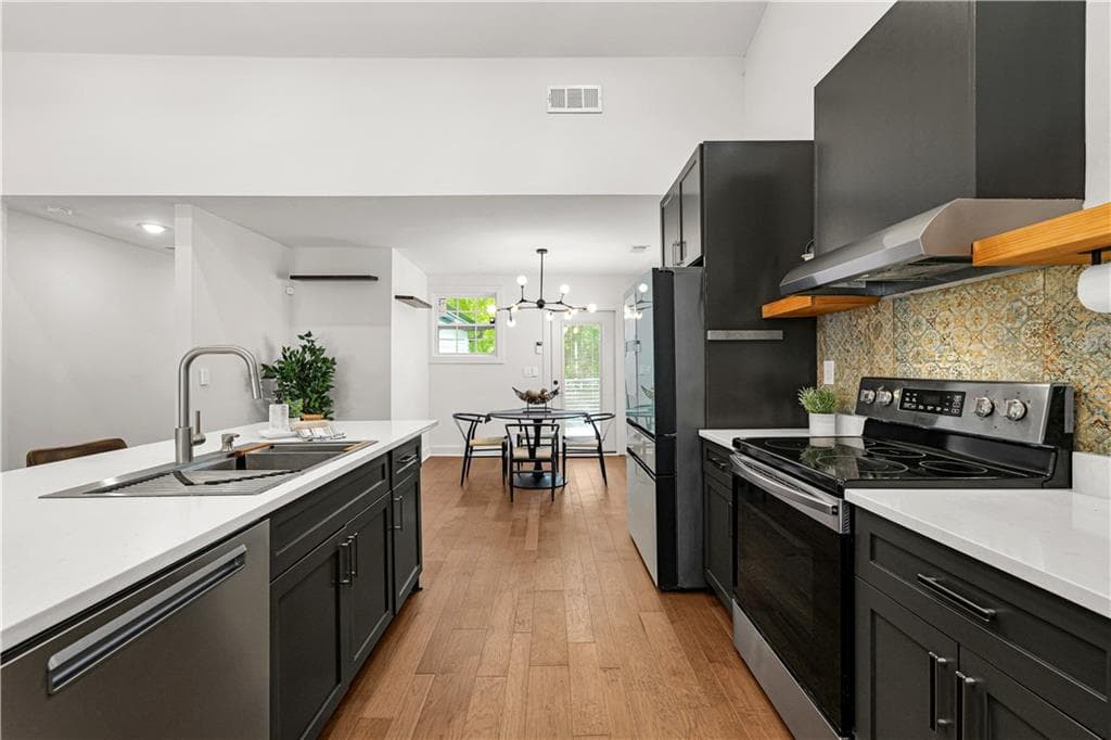 3 bedroom, 2 bathroom, 1,536 sq ft single family residence under contract at 1379 Gault Street, Atlanta, GA 30315 — photo 8