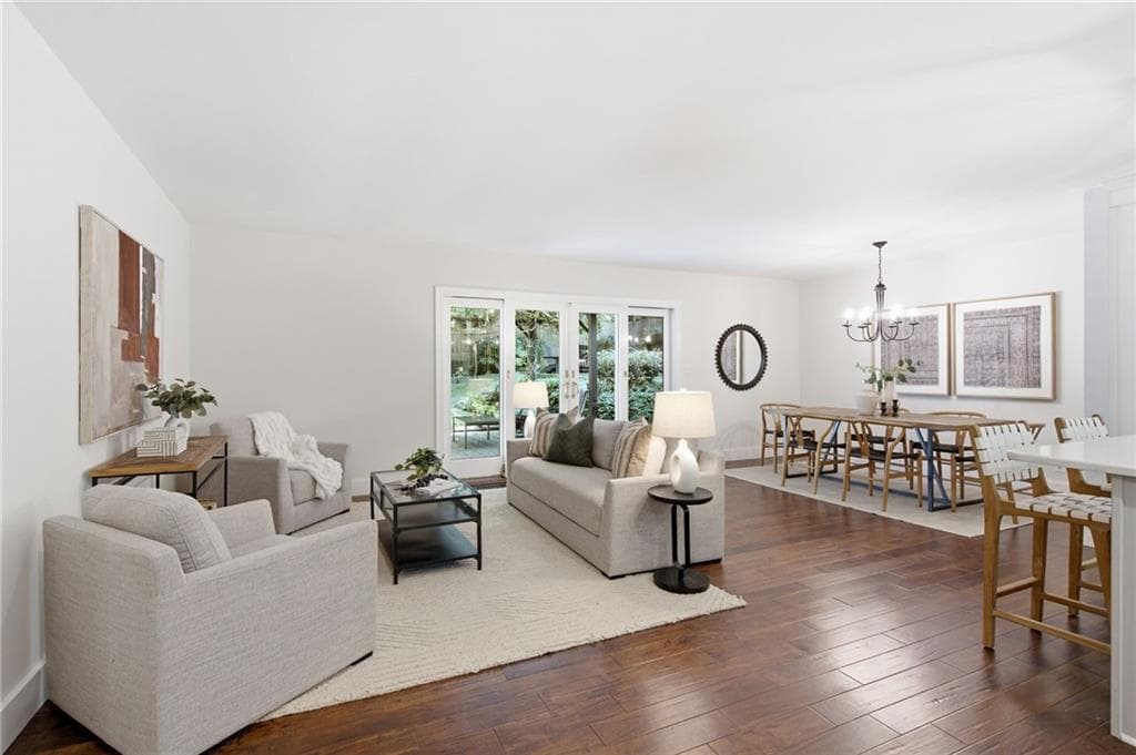 3 bedroom, 3 bathroom, 1,944 sq ft single family residence under contract at 3651 Cold Spring Lane, Atlanta, GA 30341 — photo 5