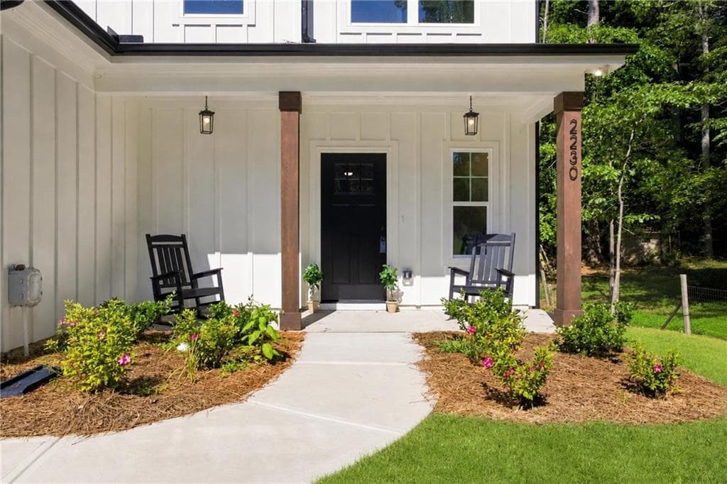 3 bedroom, 3 bathroom, 1,700 sq ft single family residence for sale at 2230 Rebel Road, Cumming, GA 30041 — photo 3