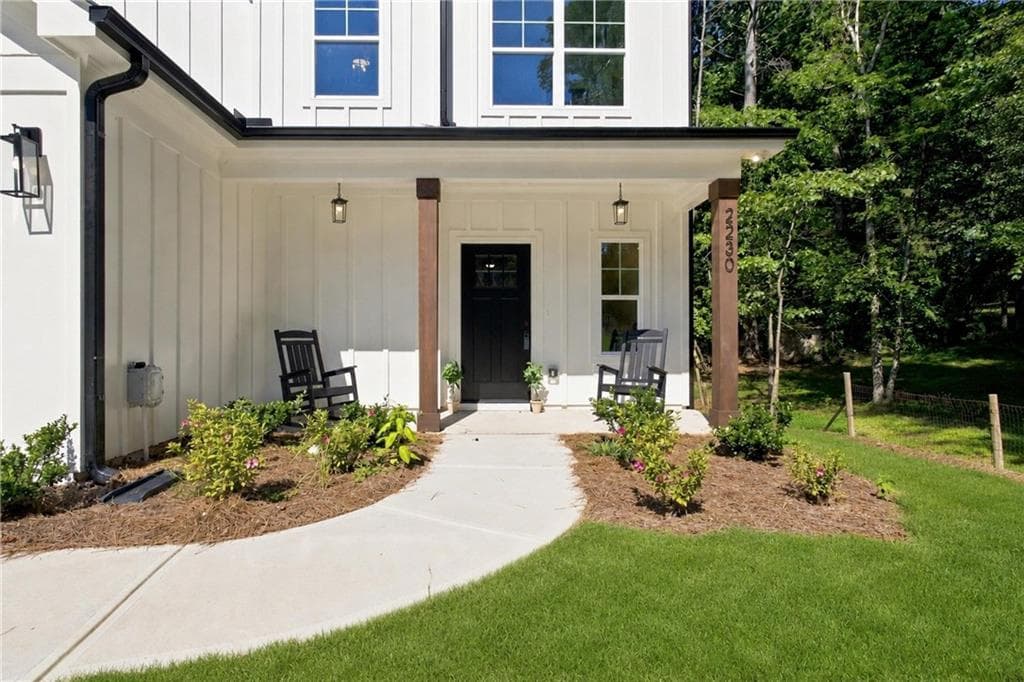3 bedroom, 3 bathroom, 1,700 sq ft single family residence for sale at 2230 Rebel Road, Cumming, GA 30041 — photo 4