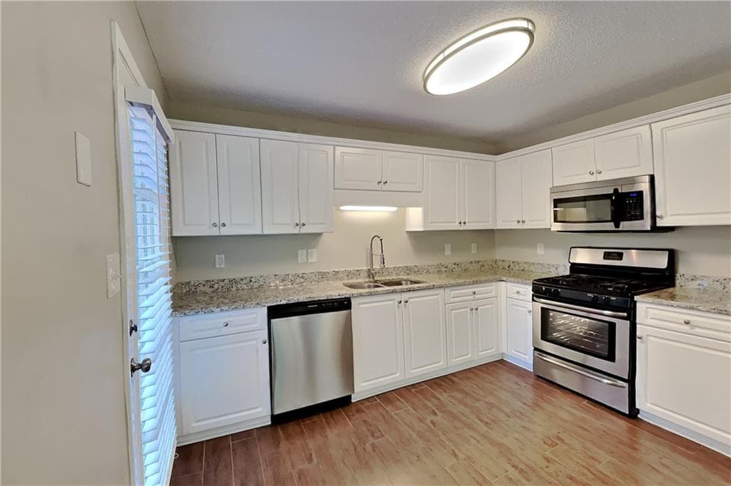4 bedroom, 3 bathroom, 1,924 sq ft single family residence for rent at 241 Kipling Drive, Dallas, GA 30132 for $2,100 a month — photo 4