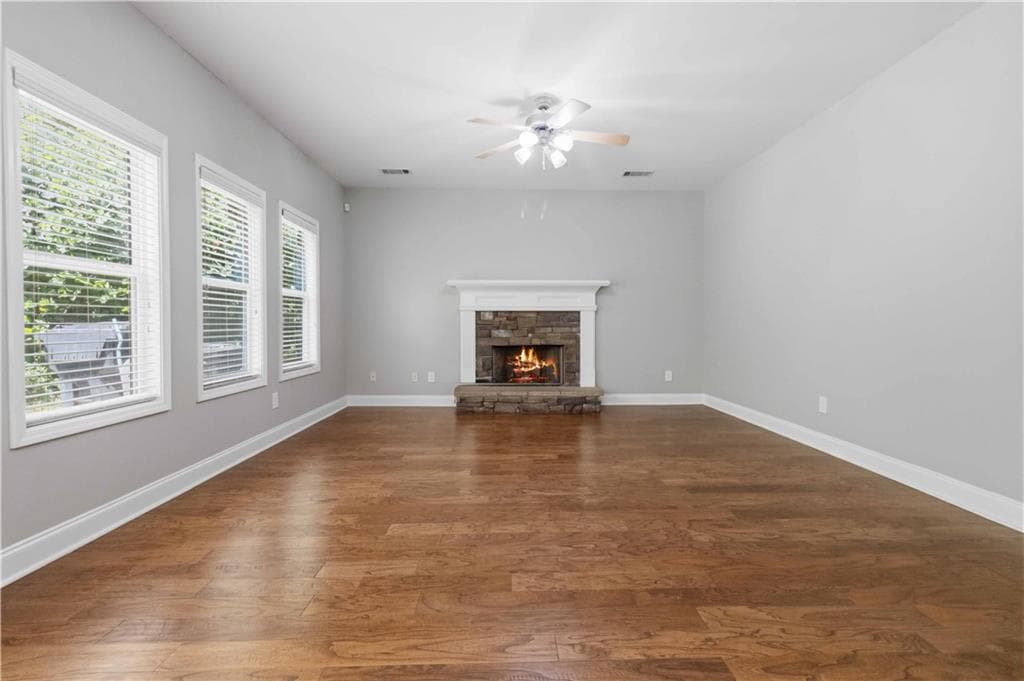 3 bedroom, 3 bathroom, 1,838 sq ft single family residence for sale at 1691 Lily Valley Drive, Lawrenceville, GA 30045 — photo 8