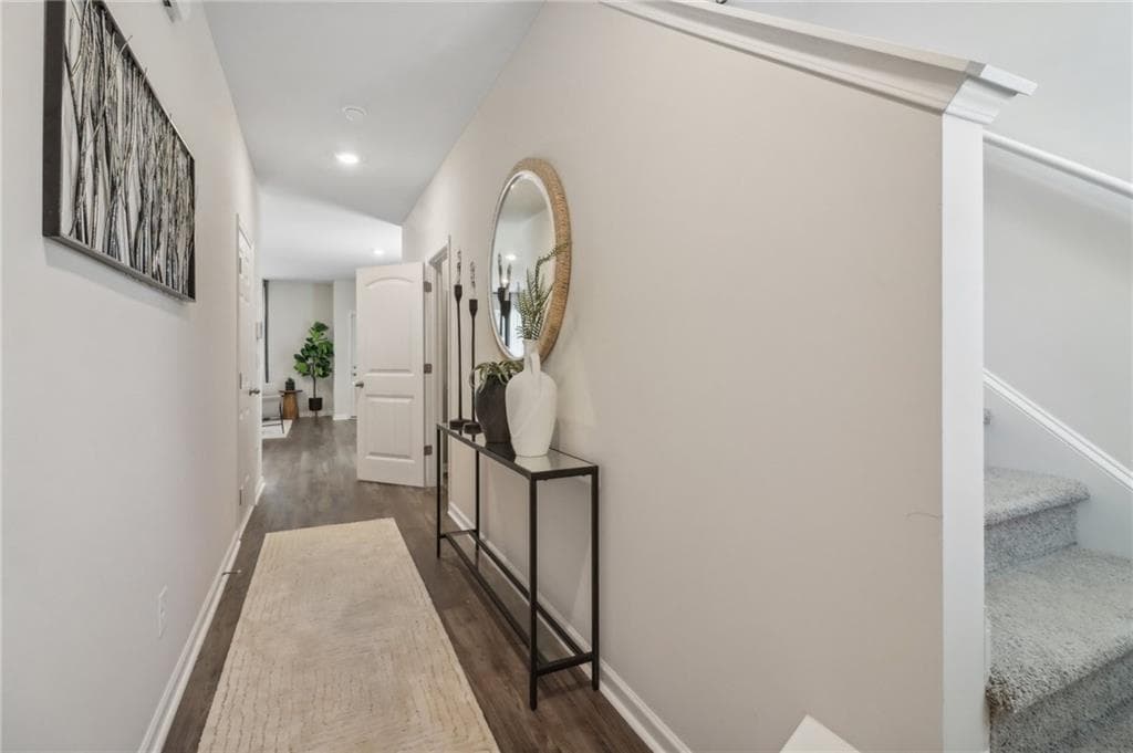 3 bedroom, 3 bathroom, 1,418 sq ft townhouse for sale at 518 Woodcreek Circle 11, Atlanta, GA 30331 — photo 6