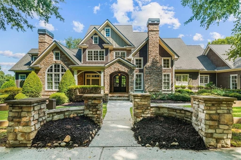 4 bedroom, 5 bathroom, 9,120 sq ft single family residence for sale at 6205 Random Winds Bluff, Gainesville, GA 30506 — photo 4