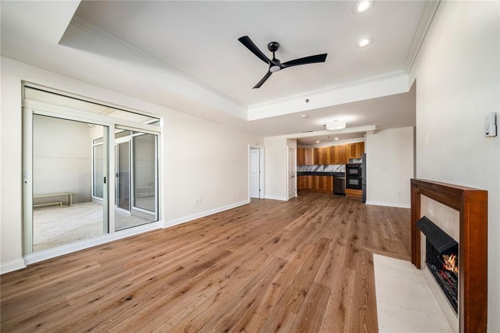 2 bedroom, 2 bathroom, 1,328 sq ft condominium for sale at 2881 Peachtree Road 802, Atlanta, GA 30305 — photo 5