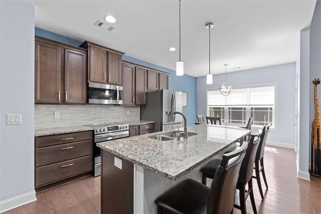 4 bedroom, 4 bathroom, 2,817 sq ft single family residence for sale at 212 Overlook Way, Carrollton, GA 30117 — photo 9