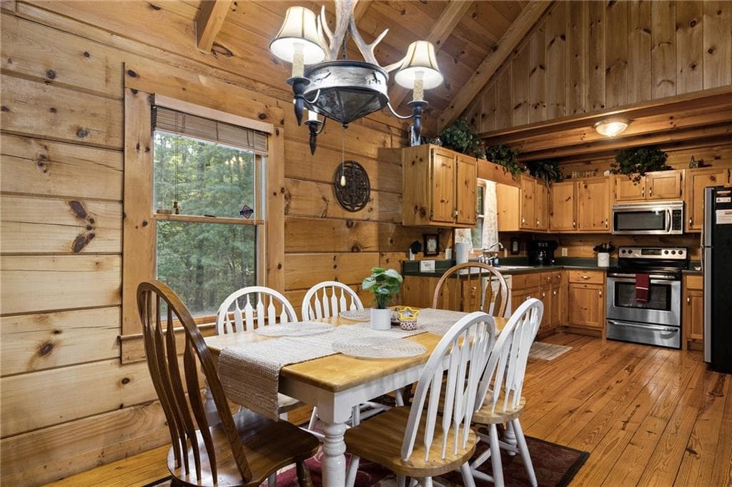 3 bedroom, 3 bathroom, 2,076 sq ft single family residence for sale at 220 Lakota Lane, Mineral Bluff, GA 30559 — photo 9