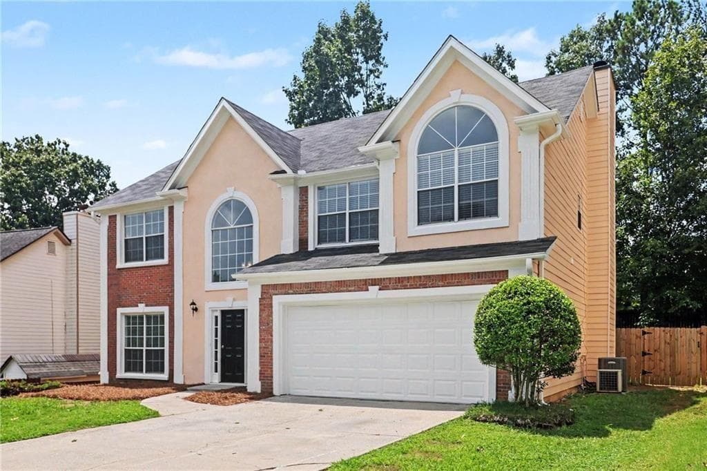 4 bedroom, 3 bathroom, 2,693 sq ft single family residence under contract at 305 Saddle Bridge Drive, Alpharetta, GA 30022 — photo 2