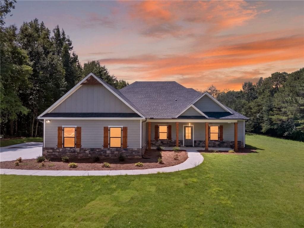 4 bedroom, 3 bathroom, 2,356 sq ft single family residence under contract at 1960 North Highway 100, Waco, GA 30182 — photo 2
