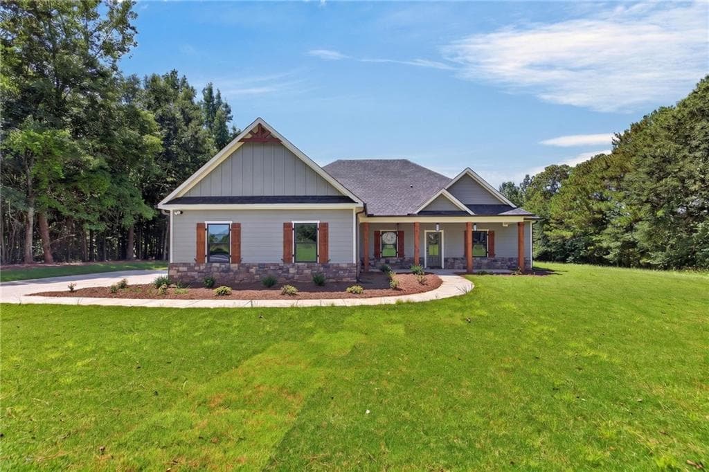 4 bedroom, 3 bathroom, 2,356 sq ft single family residence under contract at 1960 North Highway 100, Waco, GA 30182 — photo 3