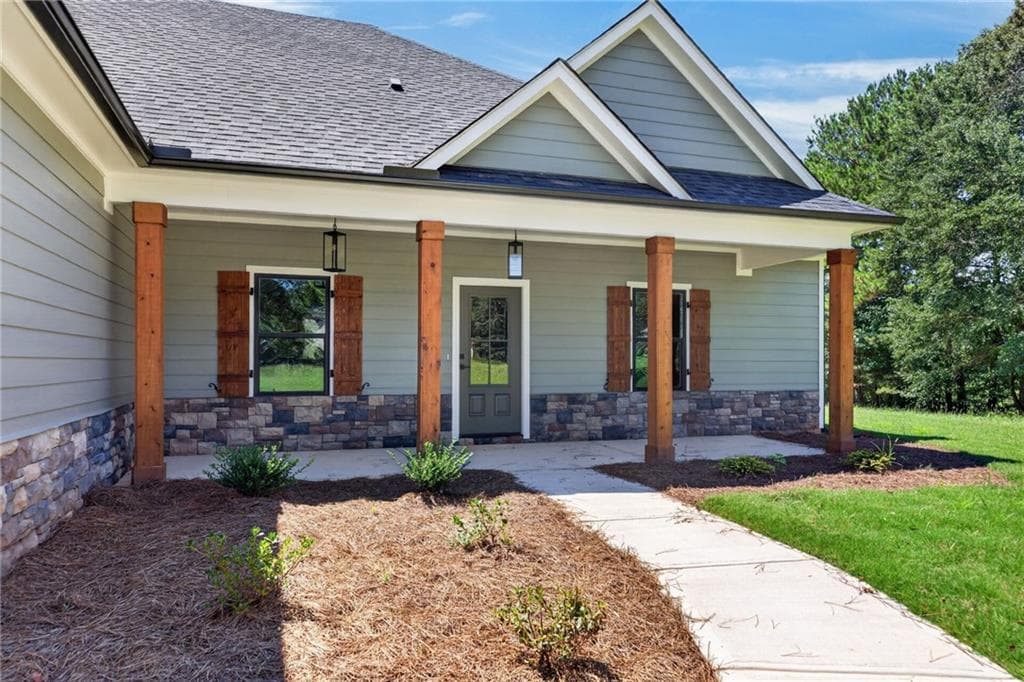 4 bedroom, 3 bathroom, 2,356 sq ft single family residence under contract at 1960 North Highway 100, Waco, GA 30182 — photo 6