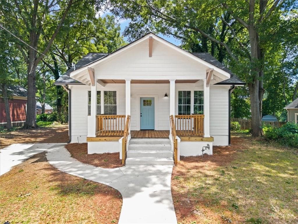4 bedroom, 4 bathroom, 2,100 sq ft single family residence sold at 1406 Allene Avenue, Atlanta, GA 30310