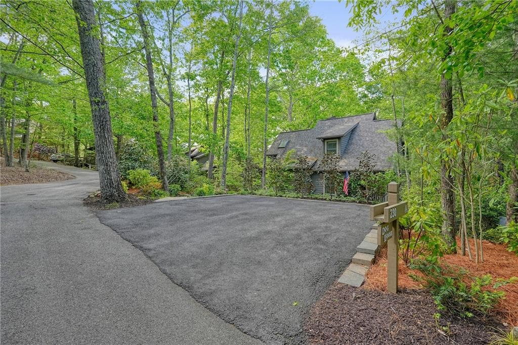 2 bedroom, 2 bathroom single family residence for sale at 230 Chestnut Rise Trail, Big Canoe, GA 30143 — photo 7
