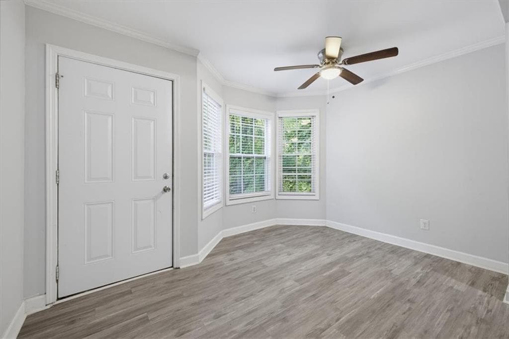 3 bedroom, 3 bathroom, 1,515 sq ft single family residence for sale at 2421 2nd Street, Atlanta, GA 30318 — photo 4
