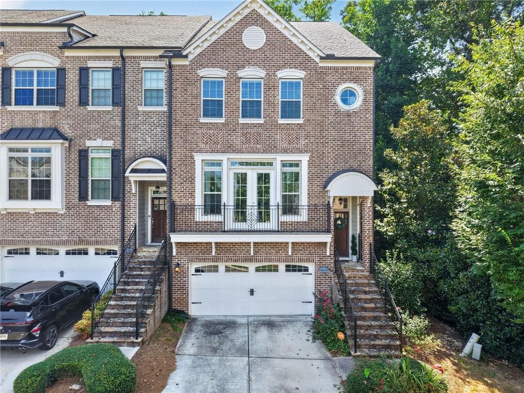 4 bedroom, 4 bathroom, 3,446 sq ft townhouse for sale at 2726 Avington Lane, Smyrna, GA 30080