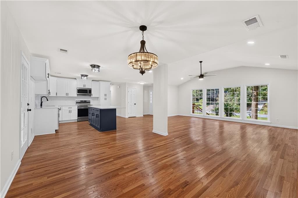 5 bedroom, 3 bathroom, 2,471 sq ft single family residence for sale at 664 Hickory Ridge Road, Lilburn, GA 30047 — photo 10