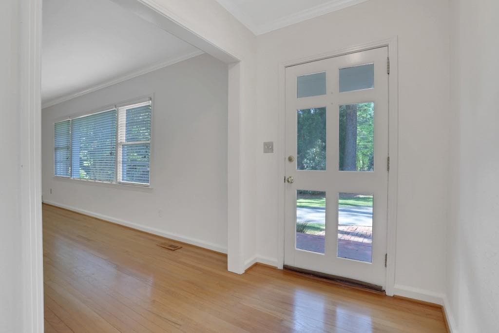 4 bedroom, 4 bathroom, 2,445 sq ft single family residence for rent at 611 Peachtree Battle Avenue, Atlanta, GA 30327 for $5,250 a month — photo 5